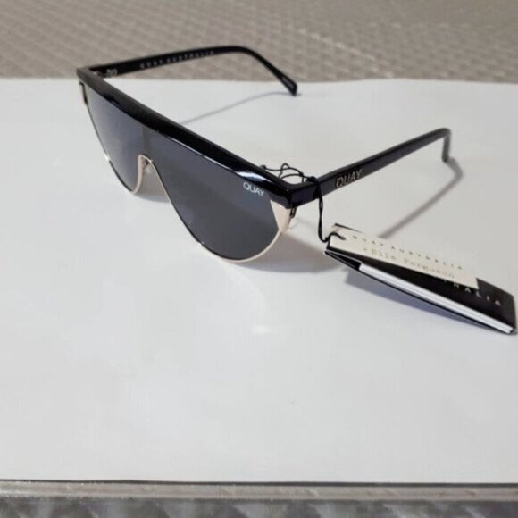 NWT Quay x Elle Ferguson black & gold frame tinted black shield lens sunglasses - Picture 14 of 16